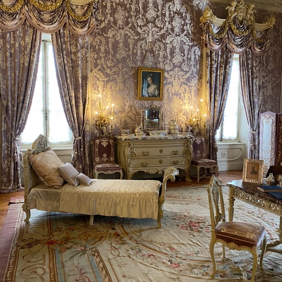 Meet your Posher, Maria - Picture 1 of 1